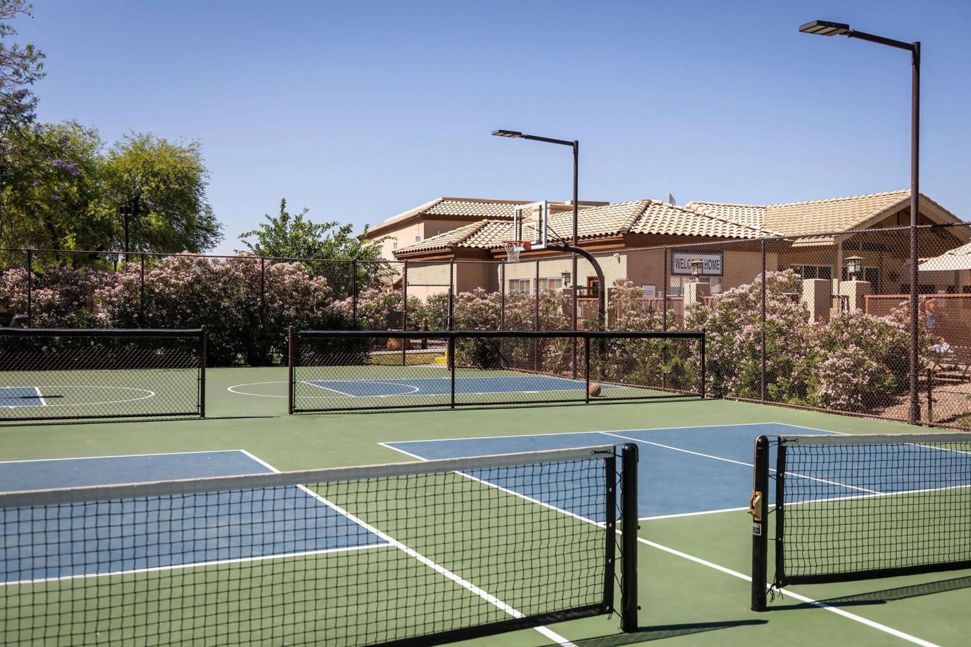 Hilton Vacation Club Scottsdale Villa Mirage Exterior photo